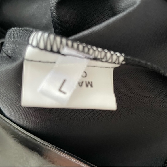 Wet look black faux leather bustier w/ back zip - Picture 4 of 6